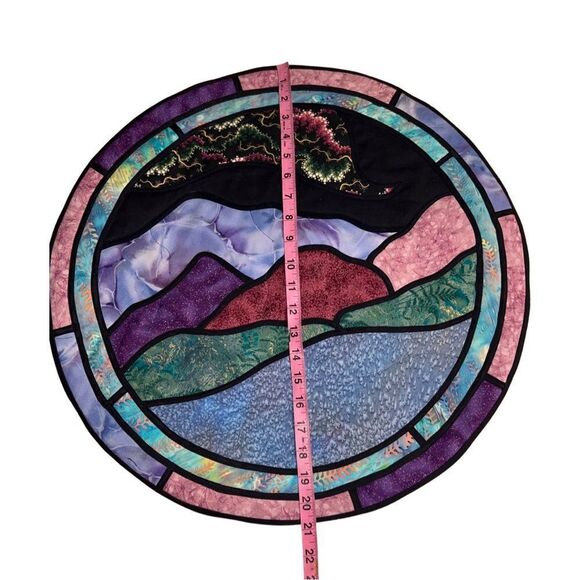 Round Quilted Alaskan Landscape Home Decor - Picture 5 of 6